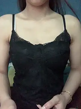 Snapshot of Zika_23 chatting on 05-21-26, 02:02 Zika 23 online show from 05-21-26, 02:02