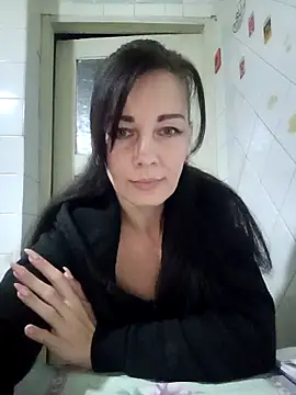 Snapshot of Adeline3302 chatting on 02-15-26, 03:31 Adeline3302 online show from 02-15-26, 03:31