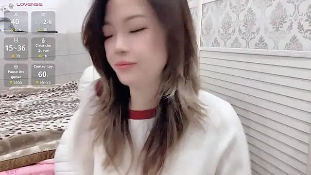 Holiland online show from 11-21-25, 12:32