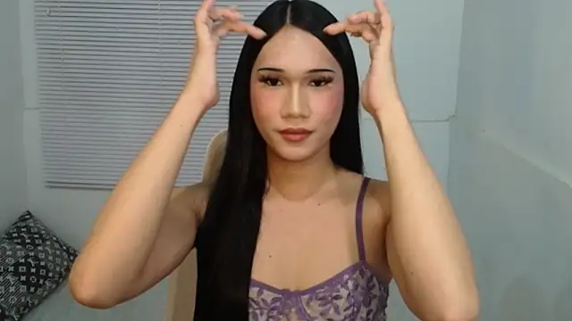 Leighs Celine online show from 02-16-26, 06:15