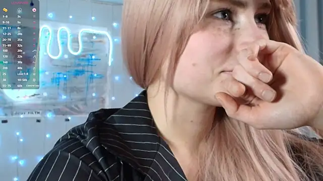 PieraMarch online show from 09-20-25, 07:15