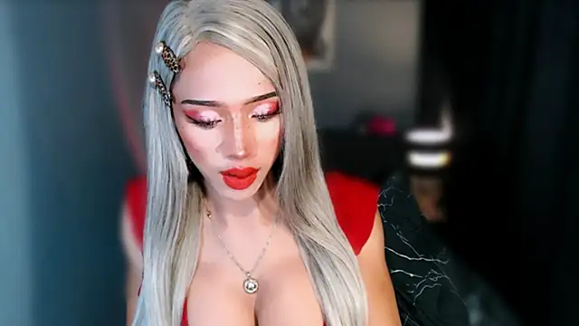 AiraCumSlut online show from 05-15-26, 11:45