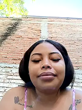 Naomi-Summer online show from 11-13-25, 01:43