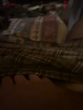 Snapshot of thepenisher777 chatting on 09-18-25, 06:04 thepenisher777 online show from 09-18-25, 06:04