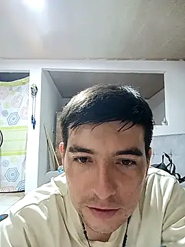 Snapshot of Gaticomalo1234 chatting on 12-16-25, 12:04 Gaticomalo1234 online show from 12-16-25, 12:04