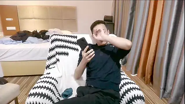 Tsia-Die online show from 11-11-25, 06:13