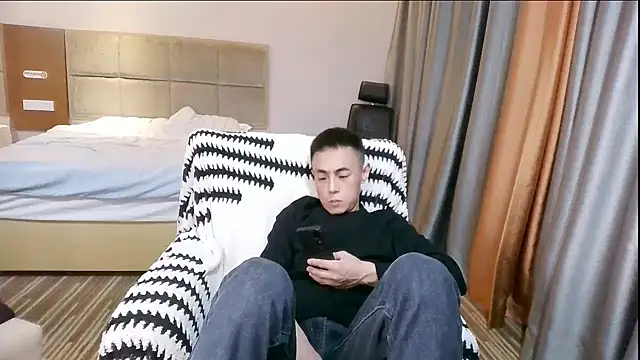 Tsia-Die online show from 11-22-25, 09:30