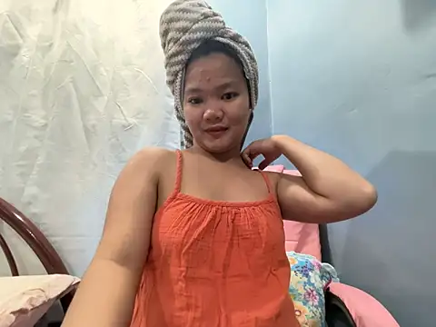 Snapshot of princess_janine chatting on 03-14-26, 12:21 princess janine online show from 03-14-26, 12:21