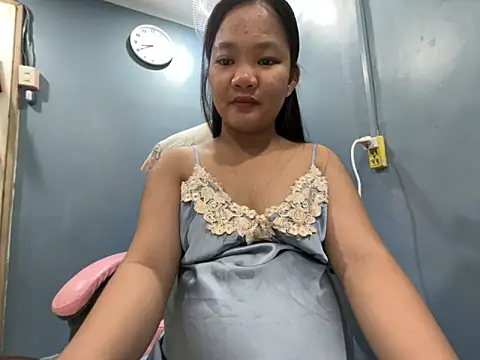 Snapshot of princess_janine chatting on 05-16-26, 11:42 princess janine online show from 05-16-26, 11:42