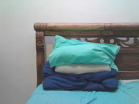 morenocabro10 online show from 09-24-25, 08:23