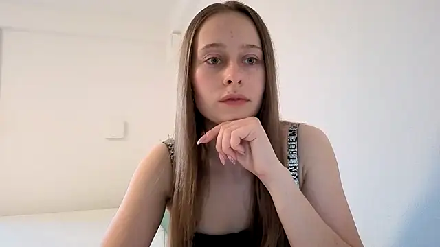 Snapshot of Kisacka chatting on 04-19-26, 05:01 Kisacka online show from 04-19-26, 05:01