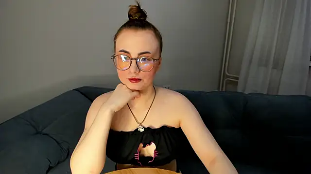 MewStella online show from 03-31-26, 07:25