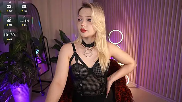 LauraWifeness online show from 10-20-25, 06:03