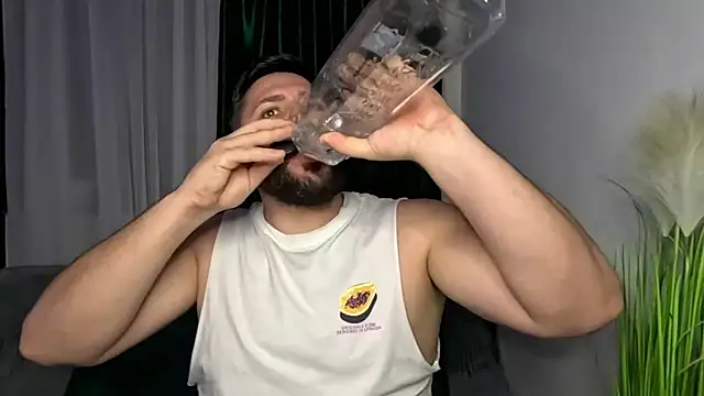 Gold Alpha Boy online show from 04-17-26, 07:06