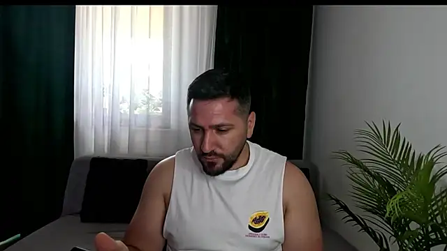 Snapshot of Gold_Alpha_Boy chatting on 06-27-26, 12:22 Gold Alpha Boy online show from 06-27-26, 12:22