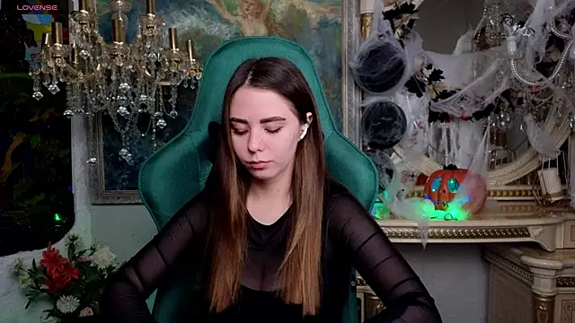 Snapshot of IvoryWood_ chatting on 11-10-25, 04:17 IvoryWood online show from 11-10-25, 04:17