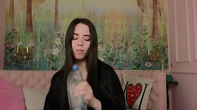 IvoryWood  online show from 06-14-26, 07:49