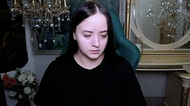 Snapshot of LaraBenson_ chatting on 03-18-26, 05:05 LaraBenson online show from 03-18-26, 05:05