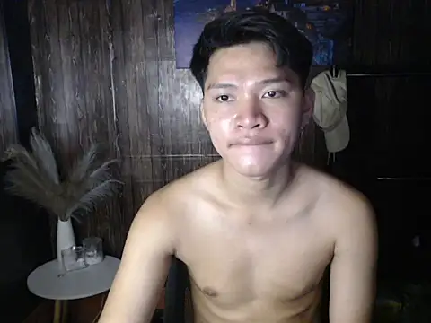 Helleron online show from 11-26-25, 03:46