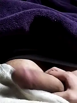 Snapshot of idhem___31 chatting on 03-08-26, 01:26 idhem 31 online show from 03-08-26, 01:26