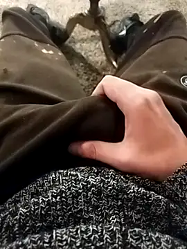 Snapshot of idhem___31 chatting on 03-10-26, 07:30 idhem 31 online show from 03-10-26, 07:30