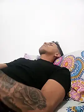 Snapshot of pelolu95 chatting on 02-28-26, 11:17 pelolu95 online show from 02-28-26, 11:17