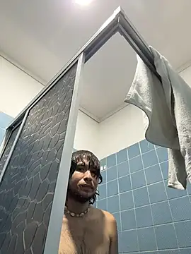 Snapshot of Luxx_14 chatting on 09-25-25, 03:49 Luxx 14 online show from 09-25-25, 03:49