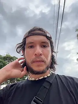 Snapshot of Luxx_14 chatting on 11-10-25, 08:30 Luxx 14 online show from 11-10-25, 08:30