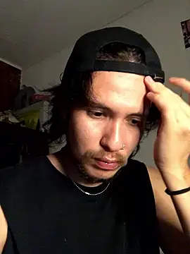 Snapshot of Luxx_14 chatting on 01-09-26, 02:14 Luxx 14 online show from 01-09-26, 02:14