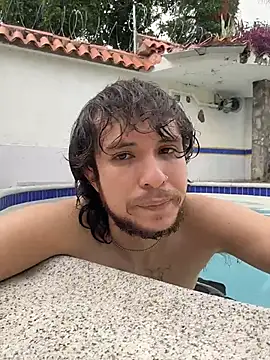 Snapshot of Luxx_14 chatting on 02-15-26, 08:16 Luxx 14 online show from 02-15-26, 08:16