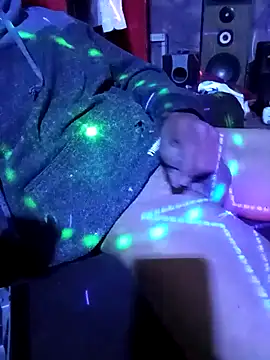 Oaxhot online show from 10-30-25, 07:10