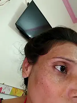 Snapshot of ISHANI-SINGH chatting on 09-25-25, 03:43 ISHANI-SINGH online show from 09-25-25, 03:43