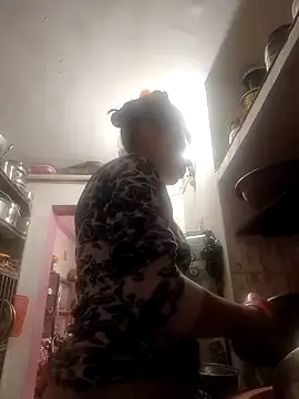 Snapshot of ISHANI-SINGH chatting on 02-05-26, 03:00 ISHANI-SINGH online show from 02-05-26, 03:00