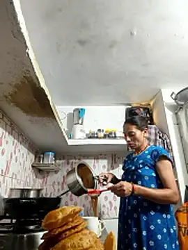 ISHANI-SINGH online show from 06-18-26, 03:29
