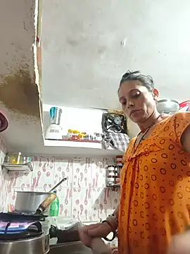 ISHANI-SINGH online show from 07-14-26, 01:41