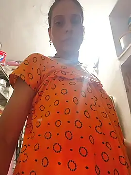 ISHANI-SINGH online show from 07-14-26, 02:05