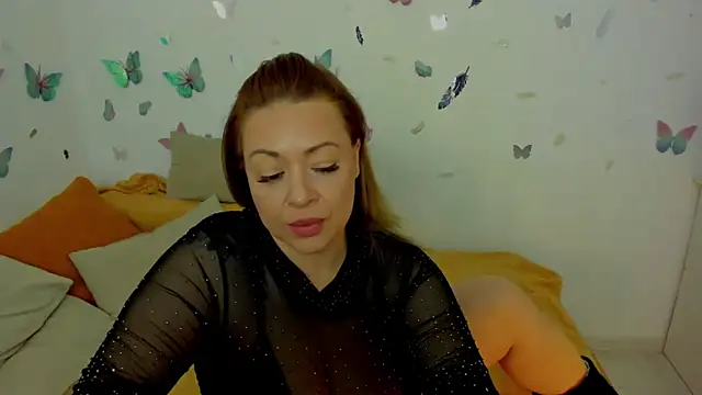 Snapshot of emmamaturre chatting on 03-01-26, 09:44 emmamaturre online show from 03-01-26, 09:44