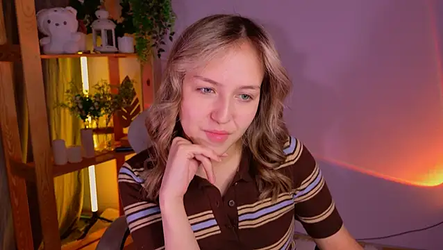 Snapshot of CindySparkl chatting on 05-31-26, 04:20 CindySparkl online show from 05-31-26, 04:20