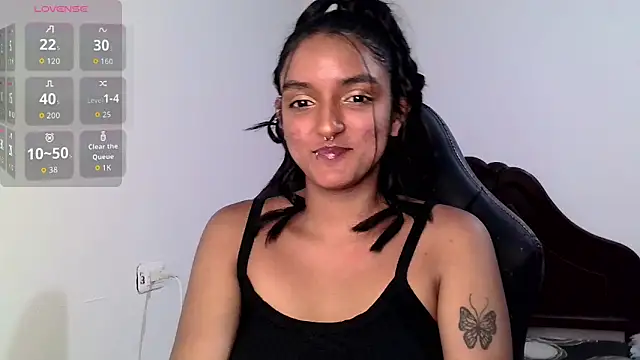 Snapshot of Ari_20_ chatting on 09-28-25, 01:00 Ari 20 online show from 09-28-25, 01:00