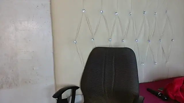 Snapshot of Sexybella-97 chatting on 12-14-25, 06:23 Sexybella-97 online show from 12-14-25, 06:23