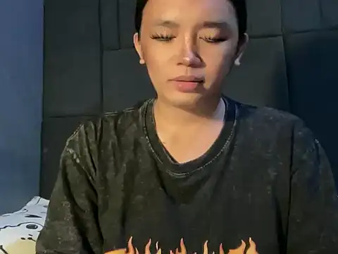 Claudia Johnson online show from 11-14-25, 02:21