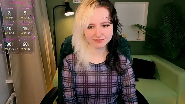 girl next doorr online show from 05-30-26, 01:08