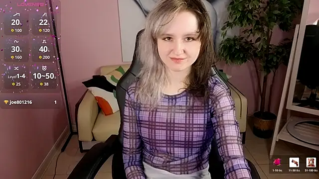 girl next doorr online show from 06-07-26, 12:53
