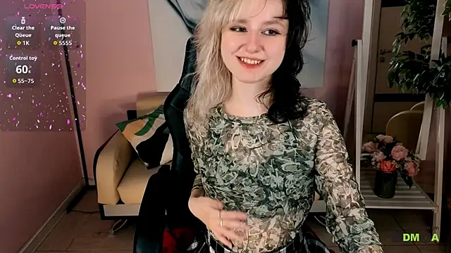 girl next doorr online show from 08-01-26, 01:32