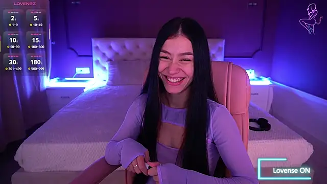 FataleNellie online show from 11-30-25, 08:57