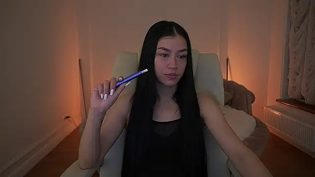 FataleNellie online show from 04-16-26, 08:53