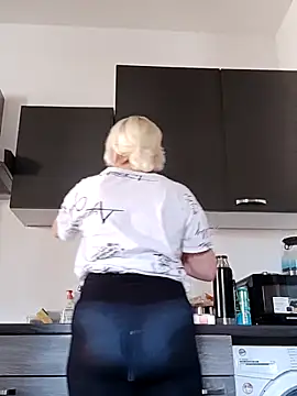 VikaKing online show from 10-30-25, 12:39