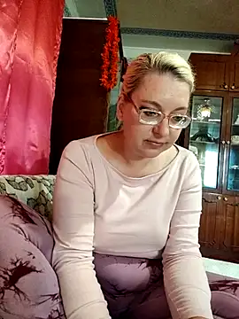 Snapshot of VikaKing chatting on 05-18-26, 01:06 VikaKing online show from 05-18-26, 01:06