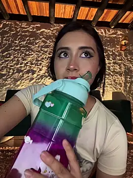 Snapshot of kaori_77 chatting on 02-24-26, 04:10 kaori 77 online show from 02-24-26, 04:10