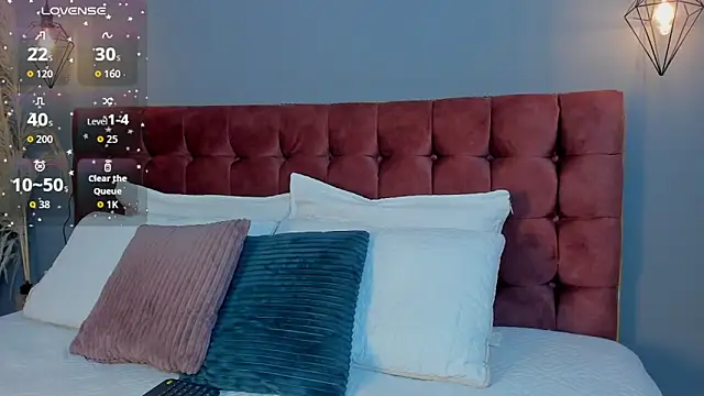 Tania 77  online show from 12-02-25, 12:21